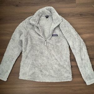 Patagonia Grey Fuzzy Quarter Zip size S